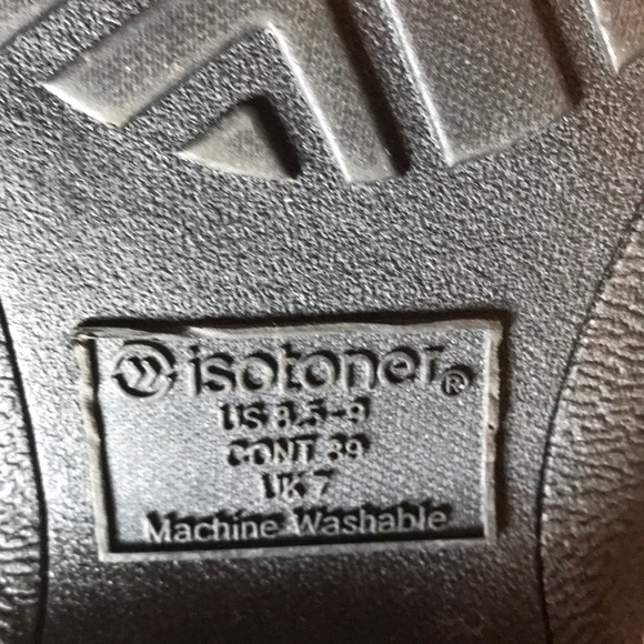 isotoner size 8.5-9 boots - Picture 6 of 6
